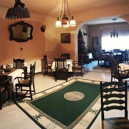 Vila Monica Bed & Breakfast Târgu-Mureş Eksteriør bilde